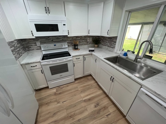 7512 Queens Way, Ellenton, Florida 34222, 2 Bedrooms Bedrooms, ,2 BathroomsBathrooms,55-Plus Mobile Home,For Sale,Queens Way,4363